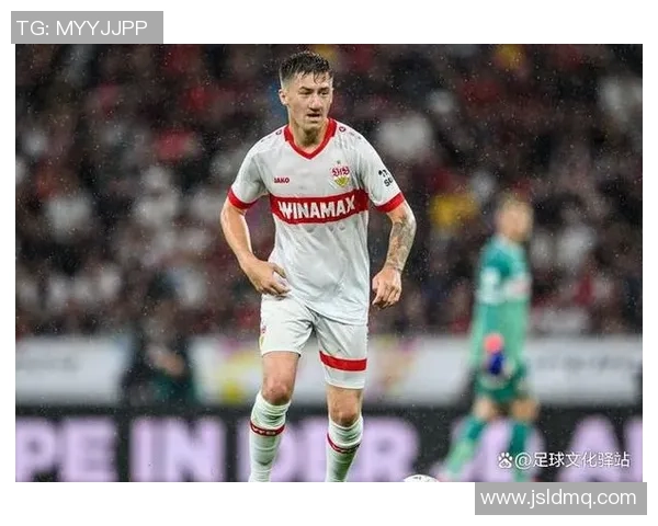 足球守门员球星的成长历程与传奇表现:从默默无闻到世界级守护者的蜕变之路 足球守门员球星的成长历程与传奇表现:从默默无闻到世界级守护者的蜕变之路