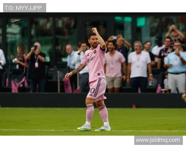 每年评选足球先生数量有限 如何看待不同年度选出一位球星的标准 每年评选足球先生数量有限 如何看待不同年度选出一位球星的标准